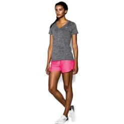 UNDER ARMOUR Women's Tech Twist V-Neck Tee -Nicestyle Shop 2009255 030 alt3