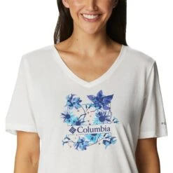 COLUMBIA Women's Bluebird Day Relaxed V-Neck Tee -Nicestyle Shop 2085706 101 alt4