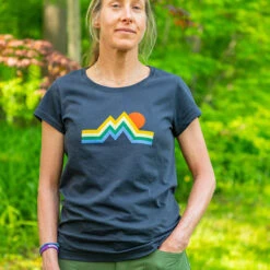 EMS Women's Retro Mountains Short-Sleeve Graphic Tee 6 EMS Women's Retro Mountains Short-Sleeve Graphic Tee -Nicestyle Shop 2086722 001 alt2